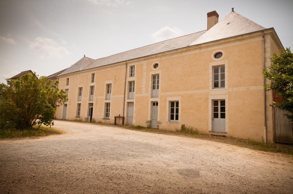 Gite Des Grands Moulins De Bauge المظهر الخارجي الصورة