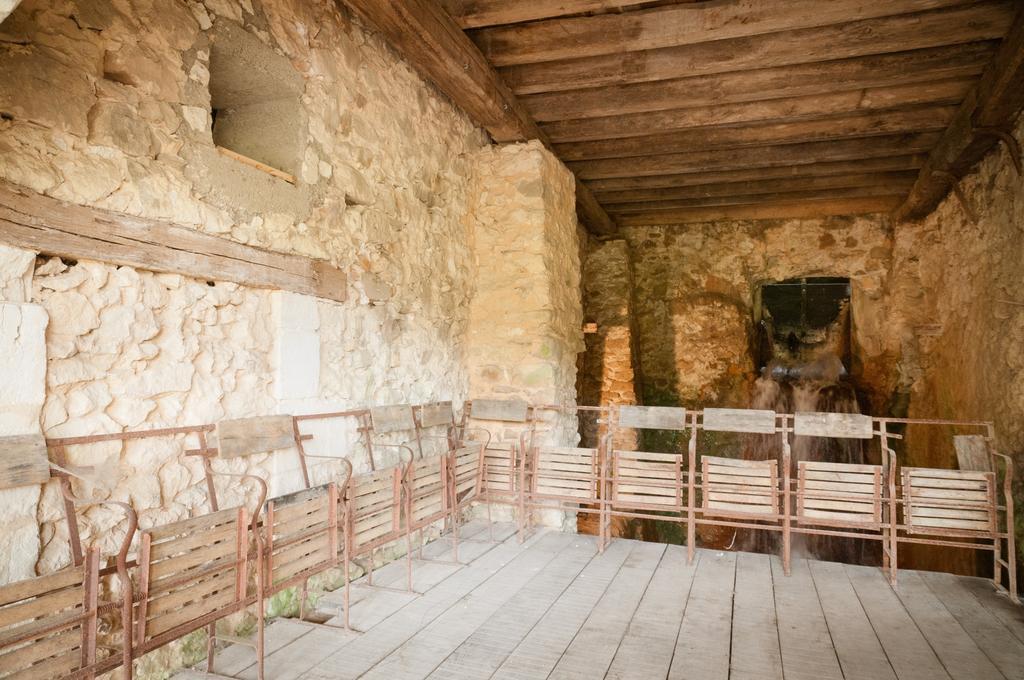 Gite Des Grands Moulins De Bauge المظهر الخارجي الصورة